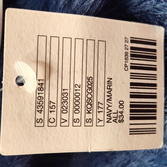 Urban Outfitters Faux Fur Scarf Navy - Picture 3 of 3